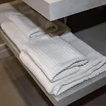 Incentroscalea