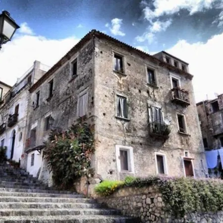 Incentroscalea 住宿加早餐酒店